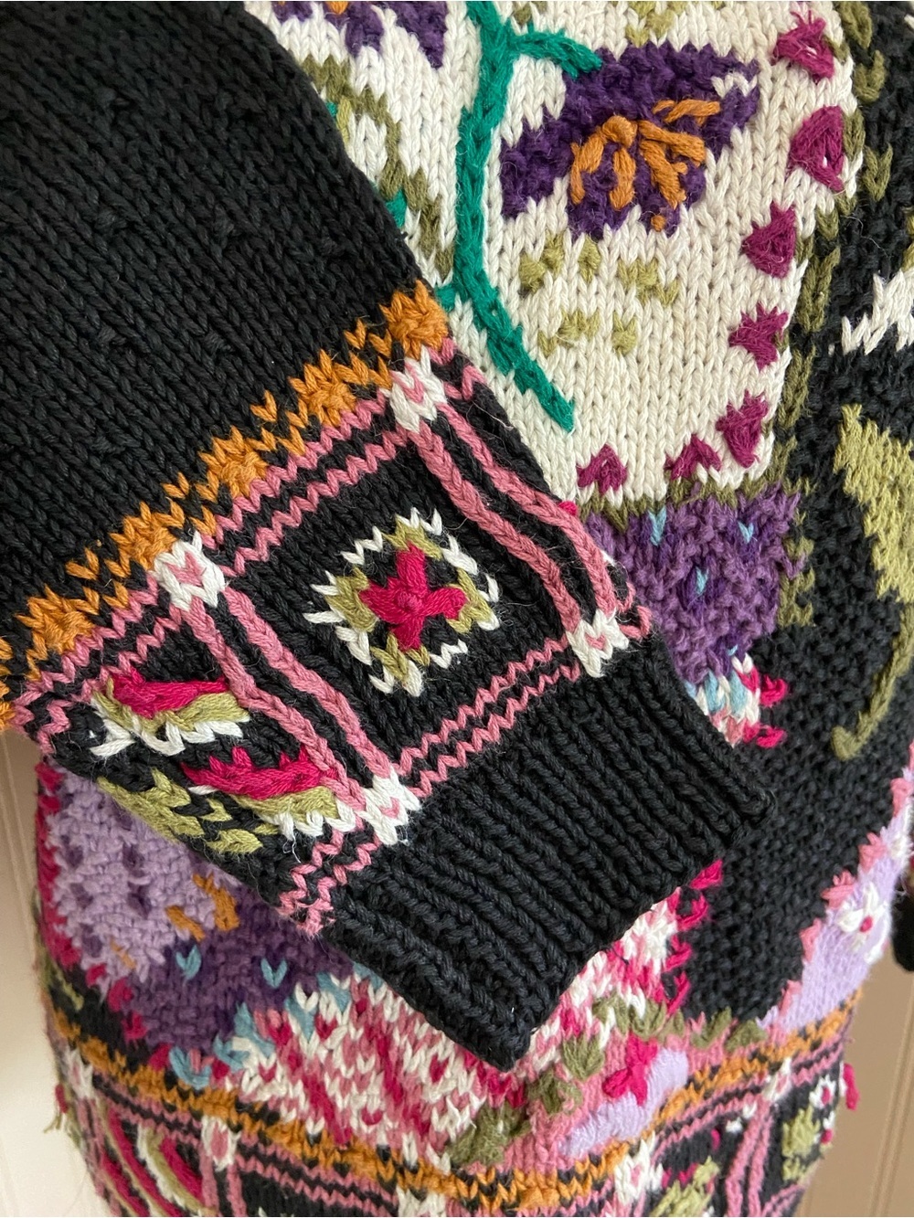Signature by Northern Isles Knitted by Hand Colourful Sweater Women’s Size M - Picture 5 of 10